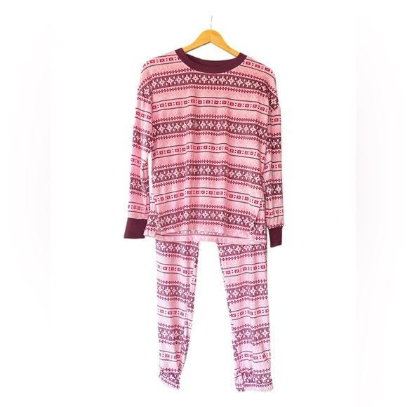 Cozy Pajamas Set in Shades of Pink and Red - Picture 1 of 7
